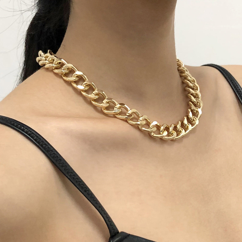 2021 Fashion Big Necklace for Women Twist Gold Silver Color Chunky